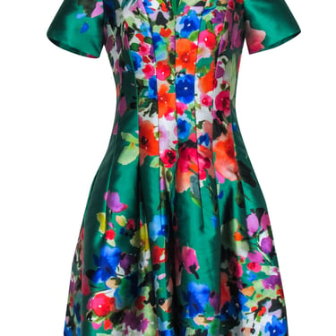 Carlisle - Green & Multi Color Floral Print Short Sleeve Dress Sz 2