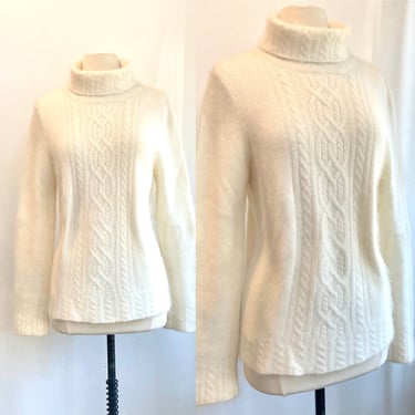 Vintage 80s Soft FLUFFY ANGORA Cabled TURTLENECK Sweater / White Stag 