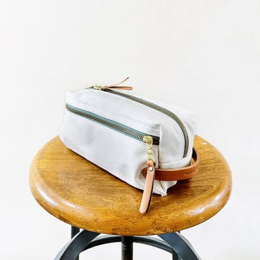 Canvas Dopp Kit