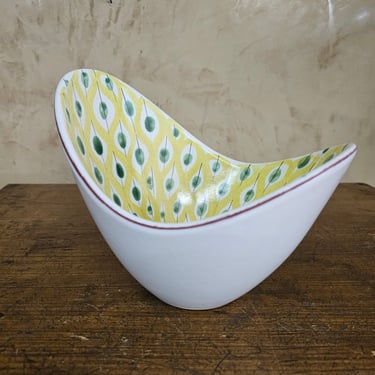 Faience bowl by Stig Lindberg for Gustavsberg Studio, Sweden 1950s 