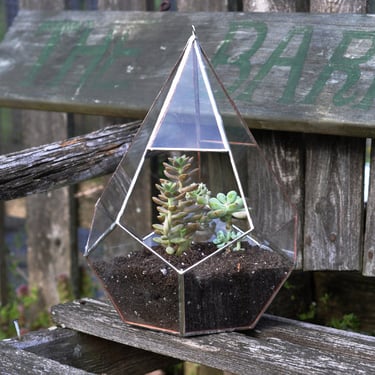Teardrop Terrarium Kit, large teardrop glass terrarium -- hanging or sitting -- stained glass -- copper or silver color -- eco friendly 