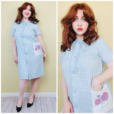 1970s Vintage Leisure Life Baby Blue Gingham Lounge Dress . 70s Floral Rose Pink Cross Stitch House Dress / Medium 