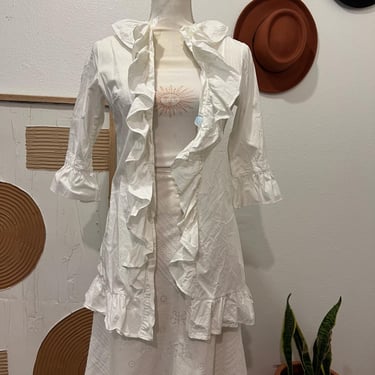 Vintage Handmade White Long Sleeve Large Ruffled Collar Button Down Blouse Top 