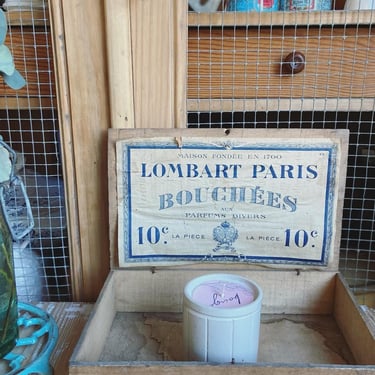 Beautiful vintage rustic French ply wood box with it’s original label 