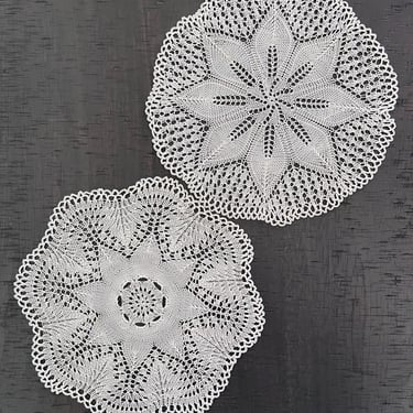 Doilies 2L 8.5” diameter beige Gift quality 