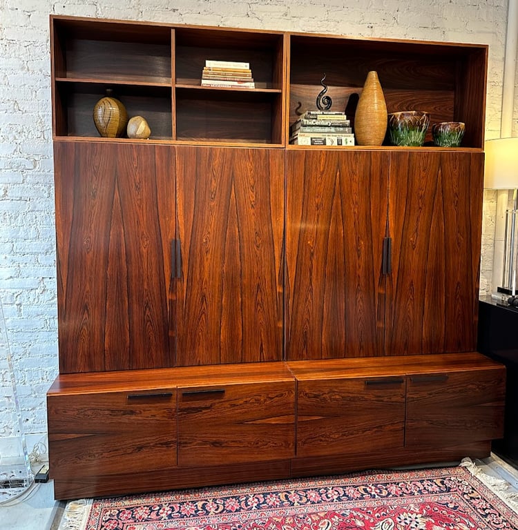 Danish Wall Unit in Rosewood by Ib Kofod-Larsen for Faarup Møbelfabrik