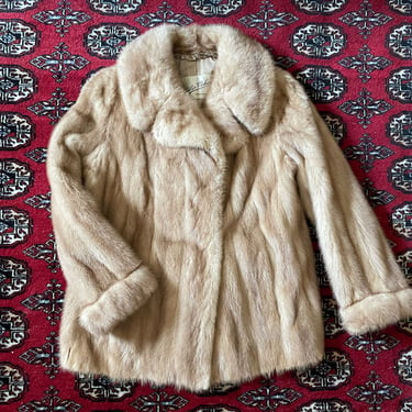 Gorgeous condition, iconic vintage 1970s blonde mink fur coat | genuine fur jacket, ‘70s wide collar with back belt, S/M 