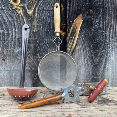 Vintage Cooking Utensils -- Farmhouse Cooking Utensils -- Vintage Cookware -- Vintage Cooking -- Cooking Utensils -- Farmhouse Kitchen 