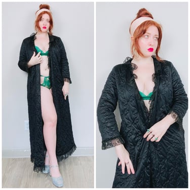 1960s Vintage Vanity Fair Quilted Robe / 60s / Sixties Lace Trim Maxi Length Black Dressing Gown / Large - XL 