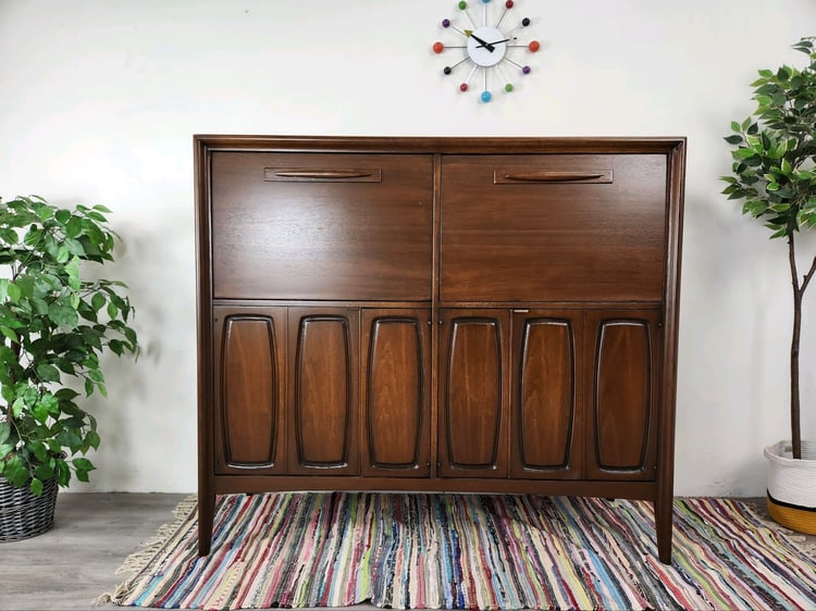 Broyhill Emphasis Double Bar Cabinet