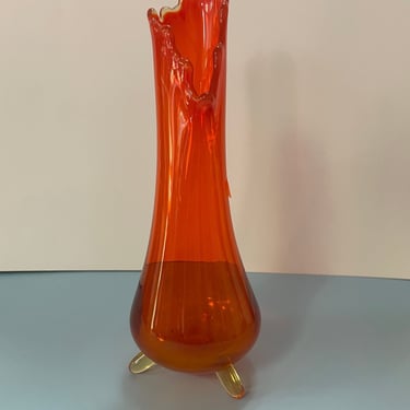 LE Smith 3 Toed Swung Glass Vase