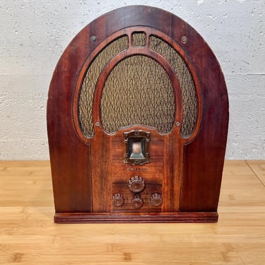 1934 Philco Cathedral Radio, AM/SW/MP3, Optional Bluetooth, Model 89B Code 123, Elec Restored, Shadow Meter Dial, Original Finish 