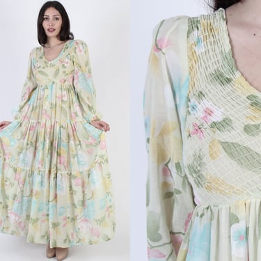 Pastel Floral Smocked Dress / Vintage 70s Elastic Bodice Dress / Womens Sun Prairie Lined Maxi / Puff Sleeve Tiered Long Skirt 