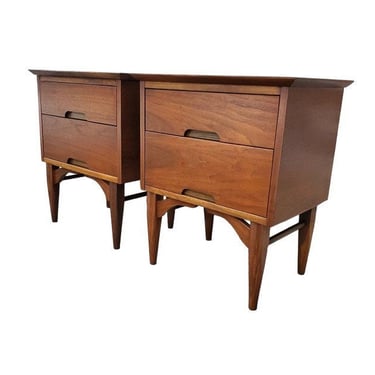 Free Shipping Within Continental US - Vintage Mid Century Modern Walnut 2 Drawer Side Table Stand . Set of 2 . 