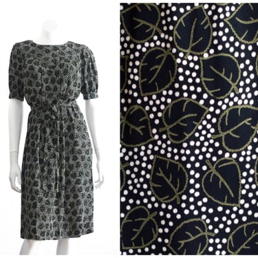 Short sleeve belted dress with leaf and polka dot pattern 