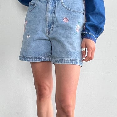 Embroidered Daisies Denim Shorts (M)