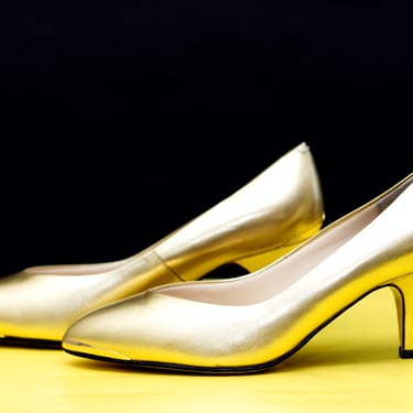 Vintage 1980s Gold Pumps by Vanna White | Size 6 1/2 