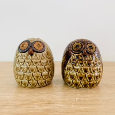 Mid Century Modern Stoneware Owls Salt and Pepper Shakers by Fitz and Floyd 