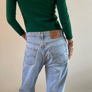32 Levi’s 505 faded vintage jeans / vintage cowboy faded light stone wash zipper fly boyfriend high waisted baggy bootleg Levis 505 jeans 32 