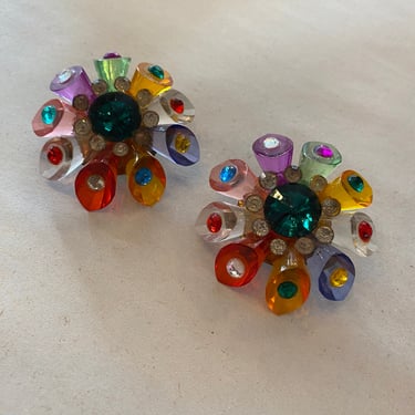 1980s lucite earrings, rainbow, rhinesone jewelry, vintage clip on earrings, 80s does 50s, statement jewelry, 1980s accessories, costume 