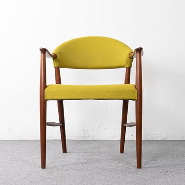 Teak Model 223 Arm Chair by Kurt Olsen - (321-111.8) 