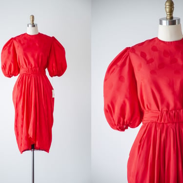 red jacquard dress | 80s vintage The Gilberts for Tally scarlet red leaf pattern puff sleeve tulip hem party cocktail dress 