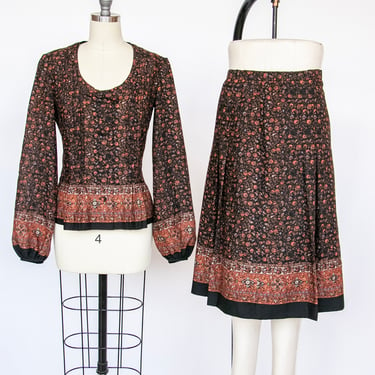 1970s Skirt Blouse Set Ensemble Dark Floral M 