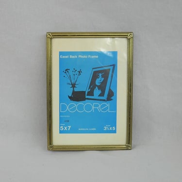 Vintage Decorel Picture Frame - Gold Tone Metal w/ Glass - Decorative Corners - Holds 5" x 7" Photo - Tabletop Only - 5x7 