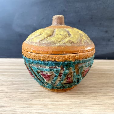 Italian lava art pottery covered pot - MCM vintage 
