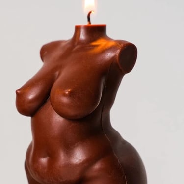 Curvy Body Candle