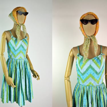 50s Summer Dress / MCM / Vintage day dress / Chevron Dress / Size XXS XS 