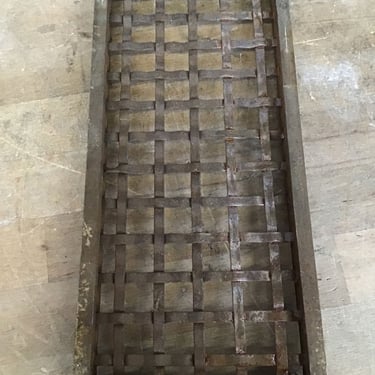 Antique Woven Grate (Seattle)