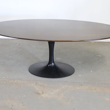 Mid-Century Eero Saarinen-Style Tulip Walnut Dining Table 