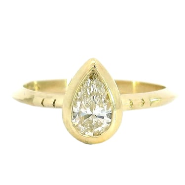 Ghiaccio Helena Solitaire Ring