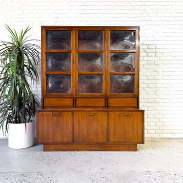 American of Martinsville Bubble Glass Hutch, circa 1960s