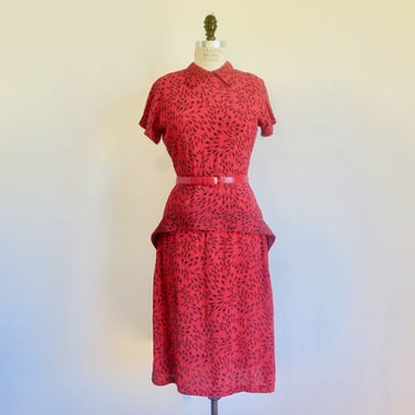 1940's Red and Black Rayon Floral Print Day Dress Peplum Skirt Peter Pan Collar Short Sleeves Rockabilly Size Small 