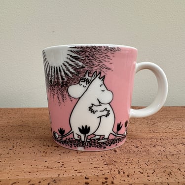 Arabia Finland Moomin Mug | Moomintroll and Snorkmaiden | Pink 