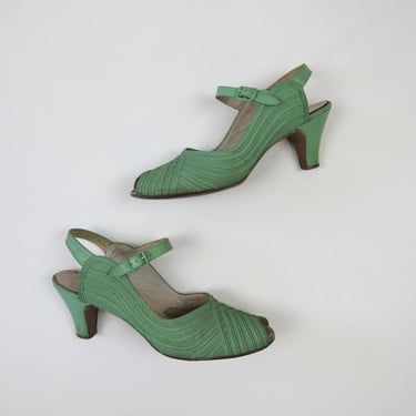 Vintage 1940s 1950s heels, peep toe, green, woven sandals, Selby, 7.5US 