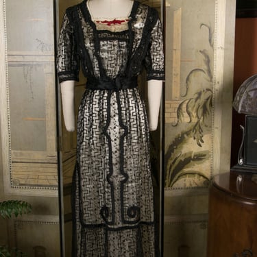 MEMORIAL WEEK SALE - Exceptional 1908-1910 Edwardian Two Piece Dress of Black Net Lace on White Satin - Item #55 