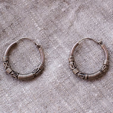EH115 coiled silver hoops