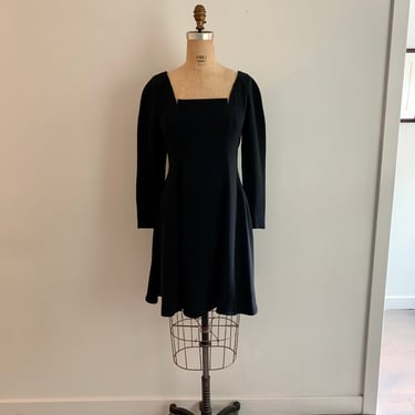 Geoffrey Beene New York vintage black rayon dress-Size 6 