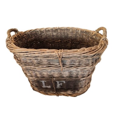 Very Large French Vineyard Champagne Grape Harvesting Antique Wicker Basket, Early 20th Century 