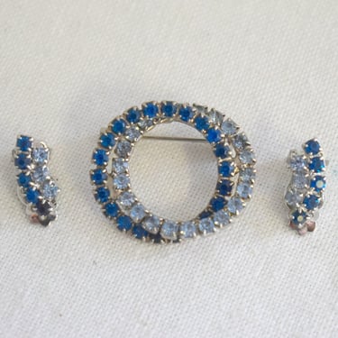1950s Blue Rhinestone Circles Brooch and Clip Earrings Set 
