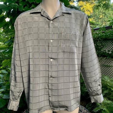 1950's Iridescent Metallic Shirt - Acetate - CAMPUS LABEL - Shinny Silver with Gold Threads - LARGE 