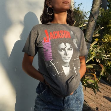 80s Concert T-shirt / 1988 Bad Tour Michael Jackson Rock Concert T Shirt / Unisex / Soft and Thin and Thrashed Rock Tee 