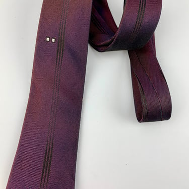 1960'S Irridescent Tie - Beautiful Colors - Deep Red to Purple - All Quality Silk - ARROW Label - Narrow Width 