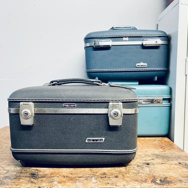 American Tourister Charcoal Grey | Dark Grey Vintage Train Case | Small Suitcase | Samsonite Case | Vintage Luggage | Wedding | Cosmetics 