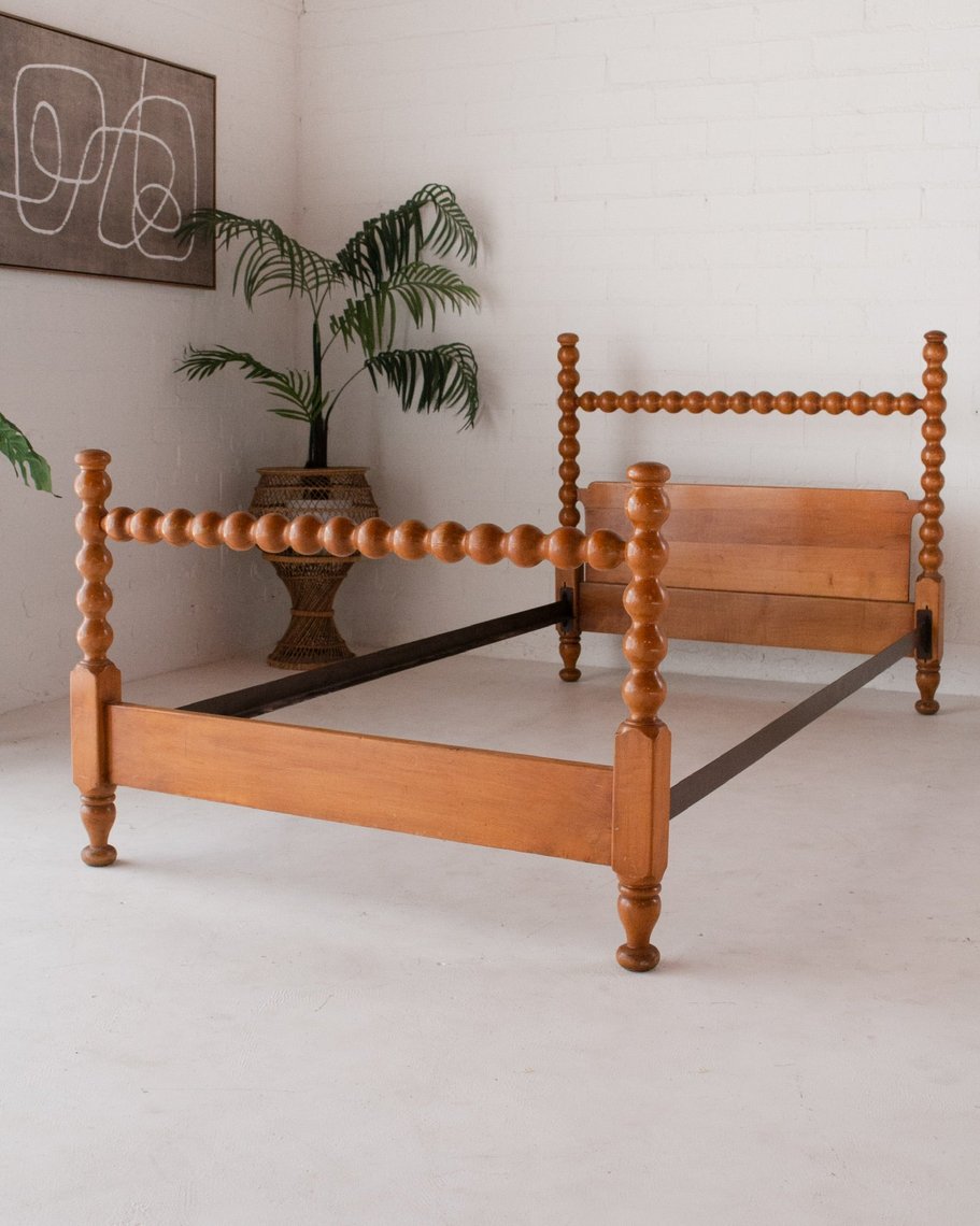 Spindle Solid Maple Bed Sunbeam Vintage Highland Park Los Angeles, CA