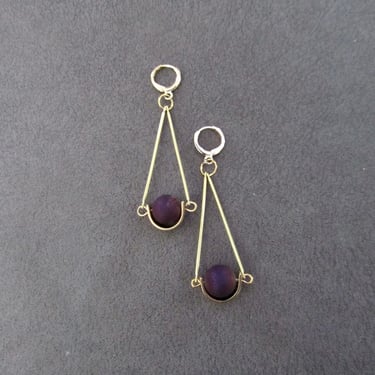 Gold pendulum earrings, purple agate 