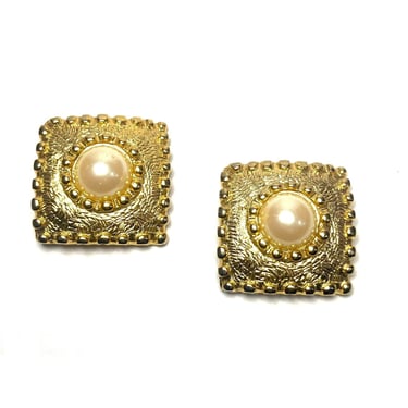 Vintage Gold  Pearl Clip On Earrings, Faux Pearl Earrings, Vintage Clip On Earrings, Golden Clip On Earrings, Large Golden Pearl Earrings 